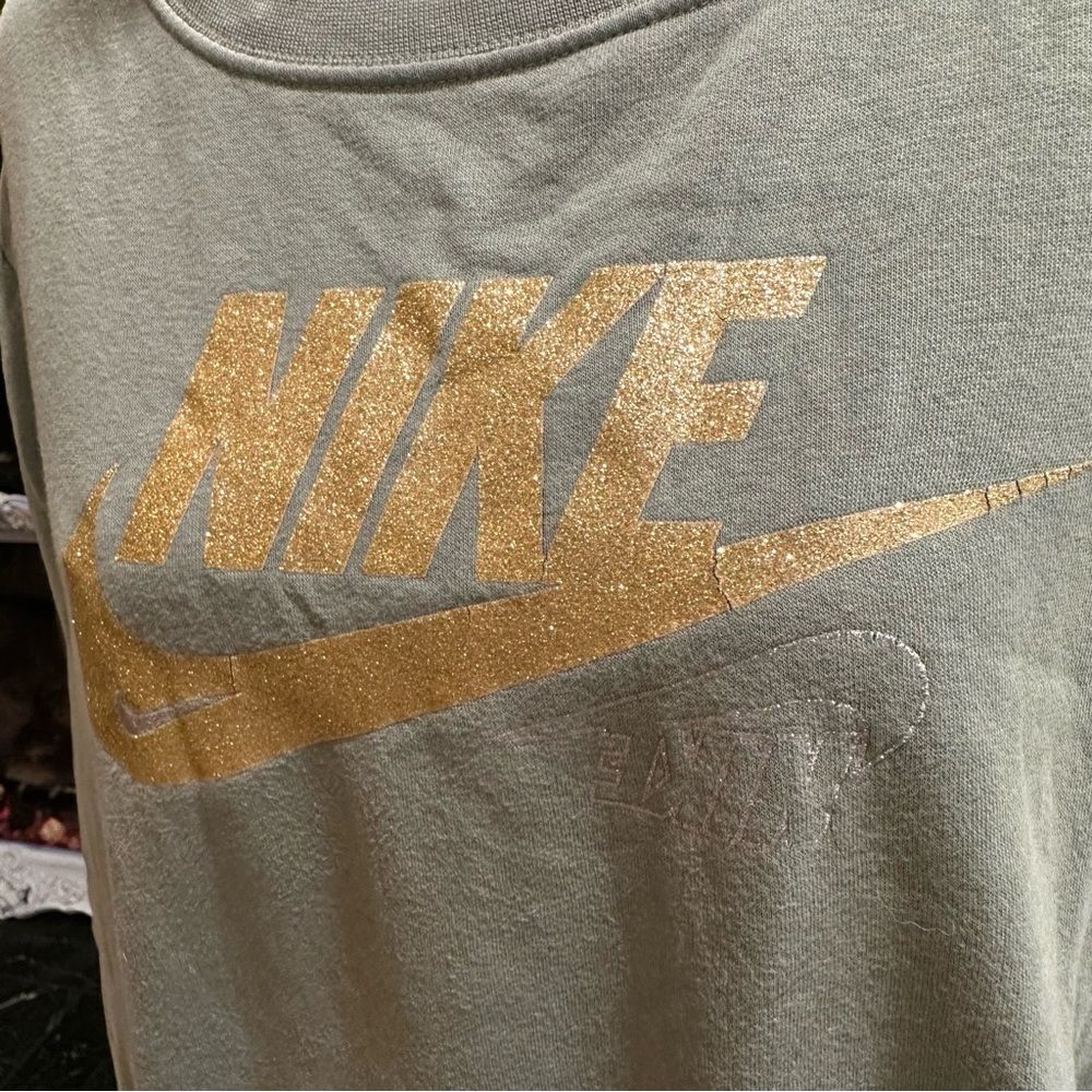 Nike Green  Glitter Crewneck Sweatshirt Size Small - Picture 4 of 10
